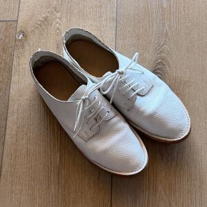 Zara Women's White Leather Lace-Up Flats - Size EU35